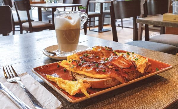 café da manhã barato saindo de estrasburgo