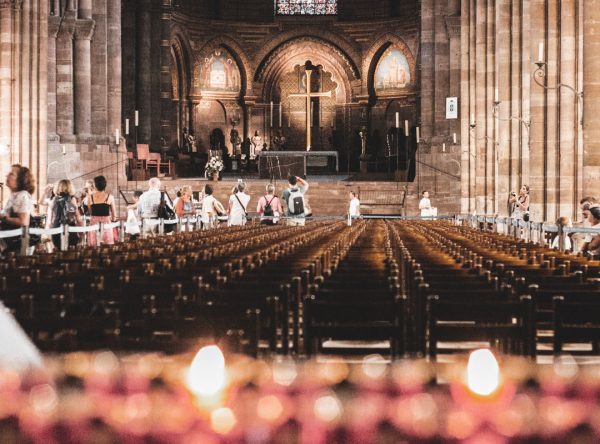 interno da catedral de estrasburgo