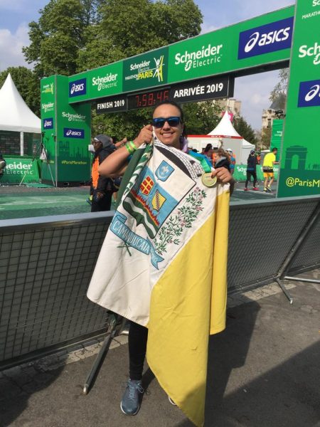 Ludmila na Maratona de Paris
