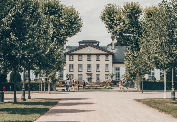 pavilhão do centro do parc de l'orangerie strasburg