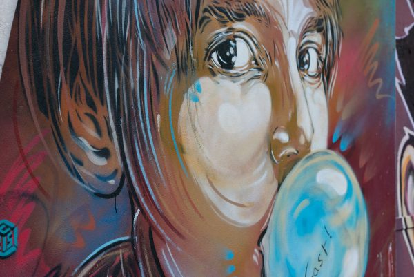 roteiro diferente por paris da street art oh lala dani