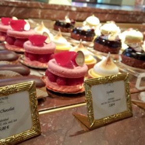 Ladurée Champs-Elysees