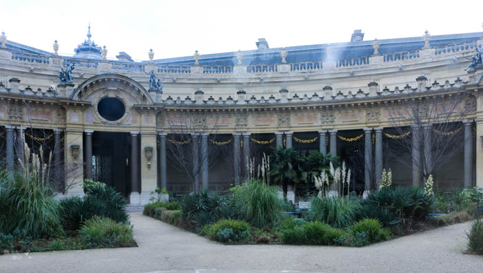 Petit Palais - Área externa - Oh lala, Dani!