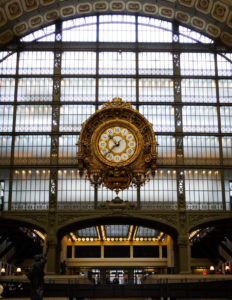 o relógio mais lindo de paris